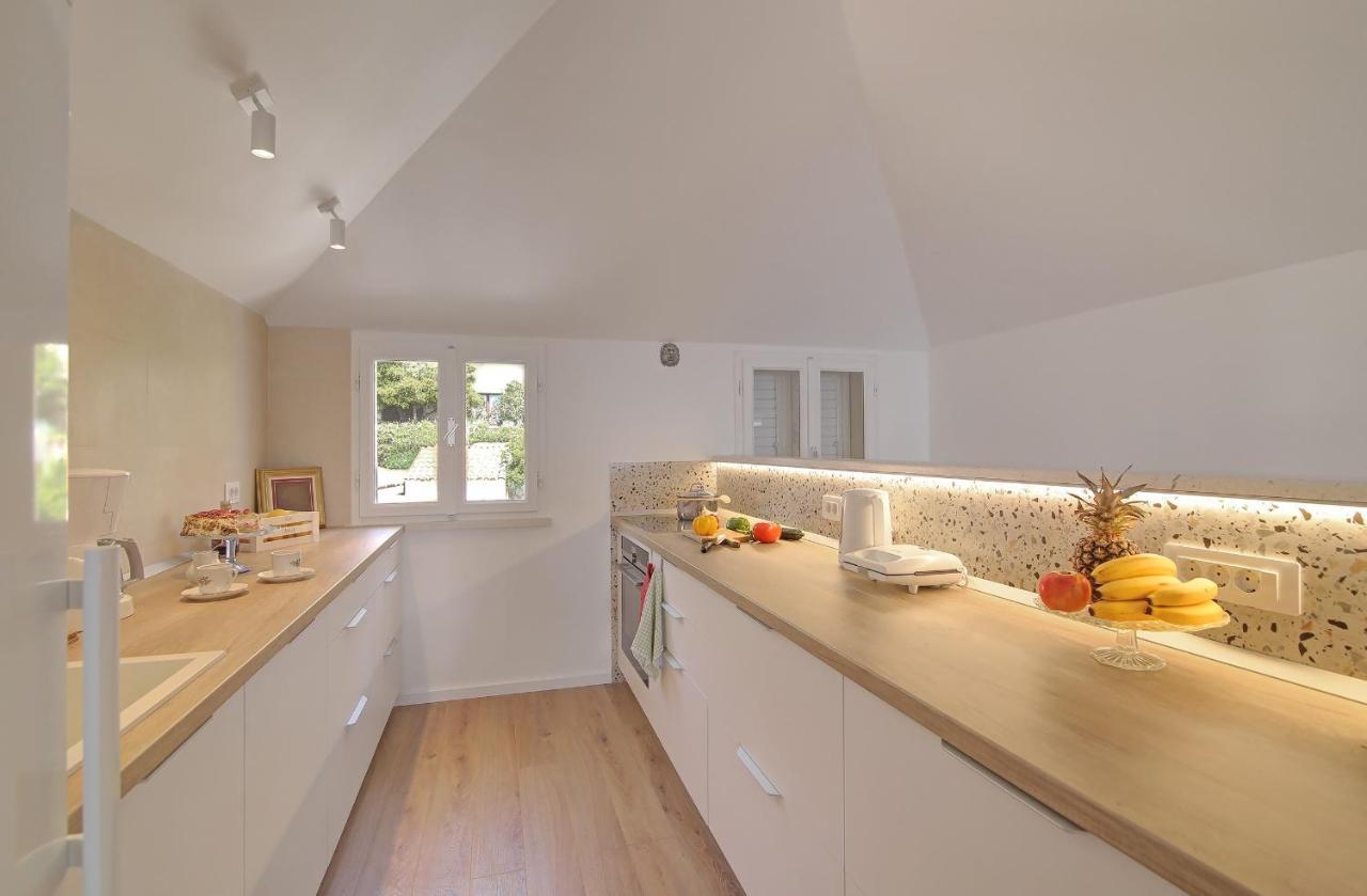 Apartment Vicina Summer